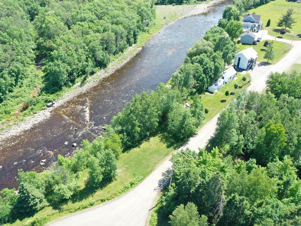 









30

 - 34


Ch. du Nord-du-Rocher

,
Saint-Pacôme,




QC
G0L3X0

