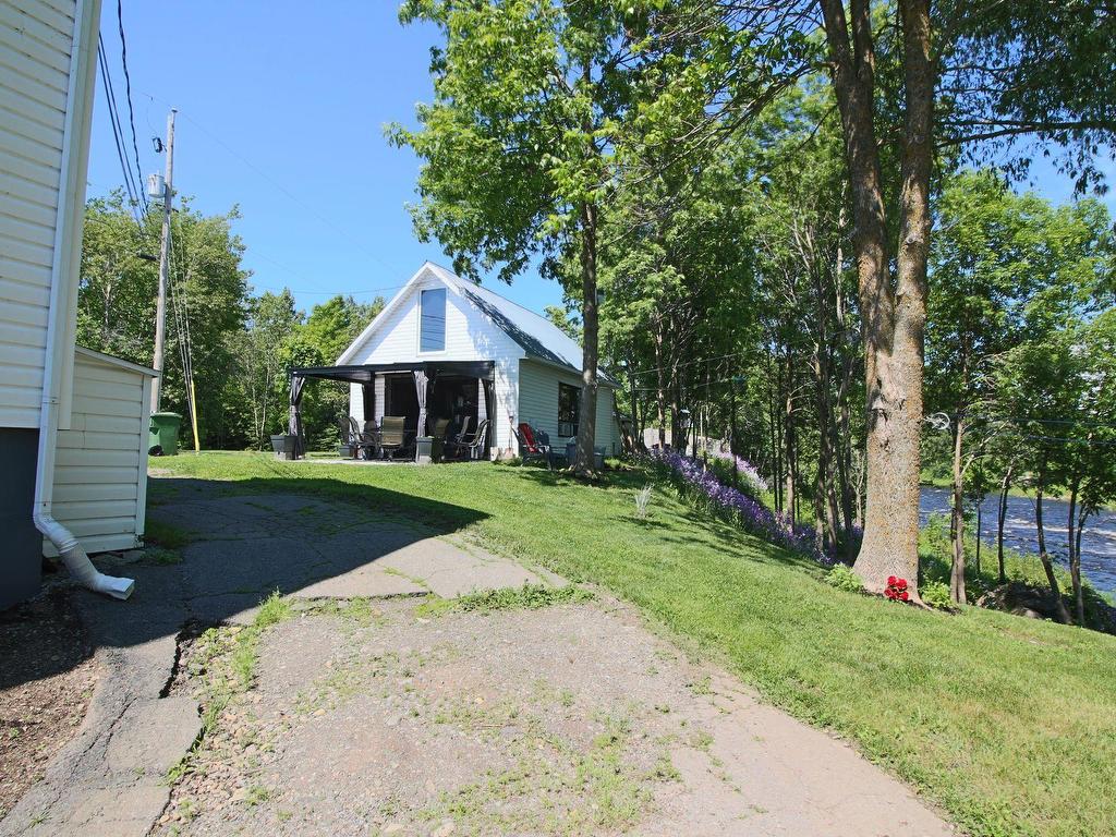









30

 - 34


Ch. du Nord-du-Rocher

,
Saint-Pacôme,




QC
G0L3X0

