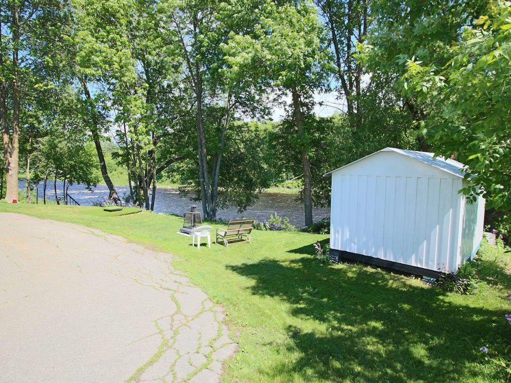 









30

 - 34


Ch. du Nord-du-Rocher

,
Saint-Pacôme,




QC
G0L3X0

