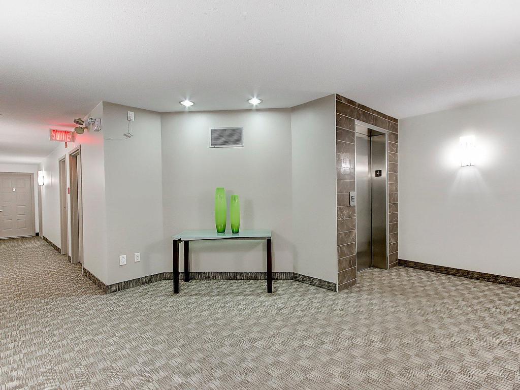 









1645


Rue Gauthier

, 42,
Saint-Bruno-de-Montarville,




QC
J3V5Y4

