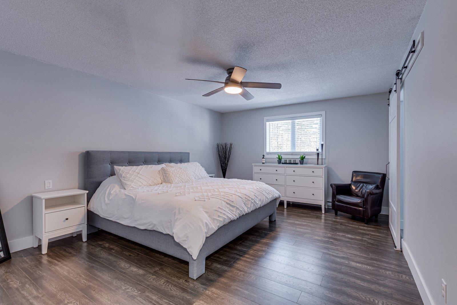 









15


Rue de la Baie

,
Val-des-Monts,




QC
J8N5A8

