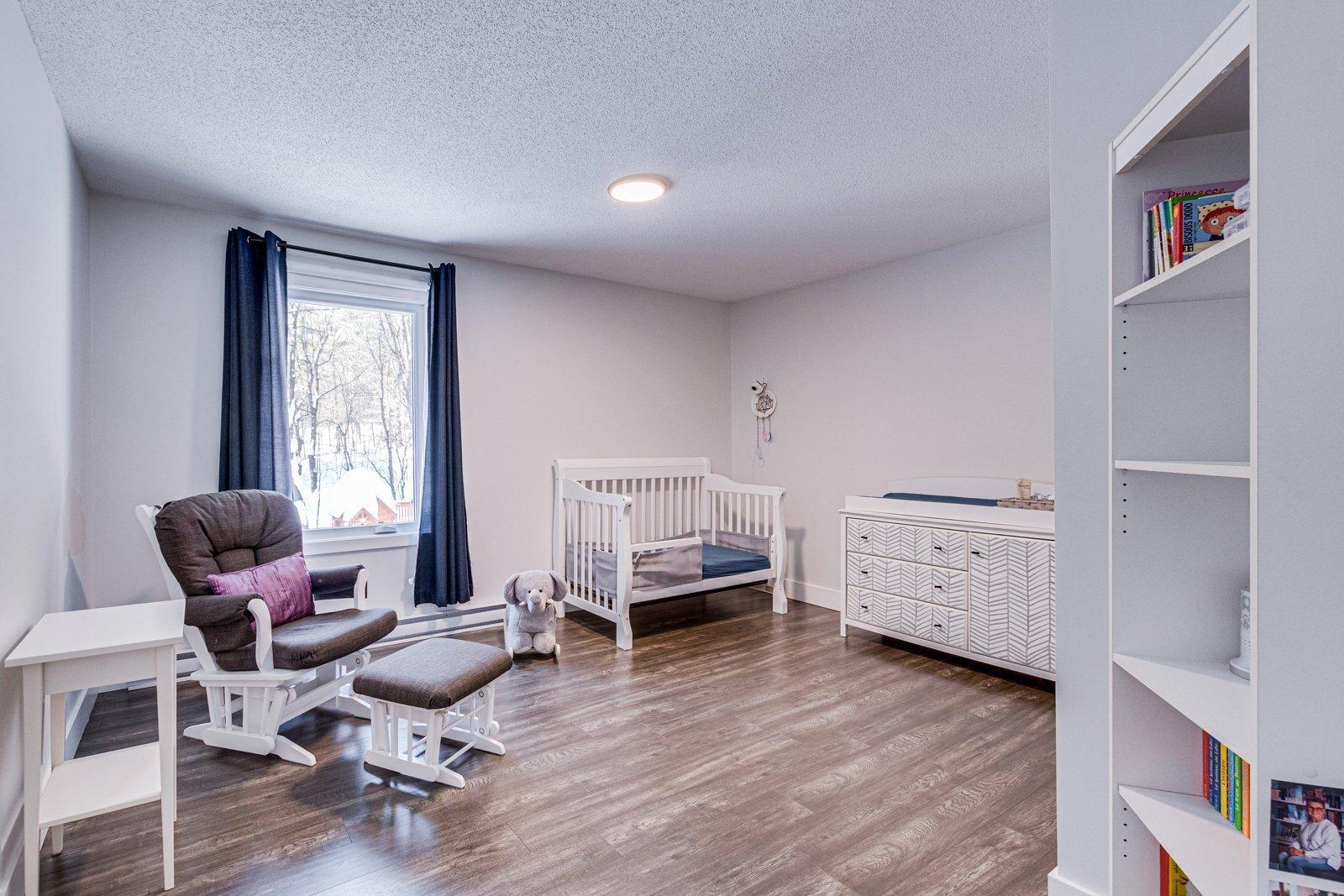 









15


Rue de la Baie

,
Val-des-Monts,




QC
J8N5A8

