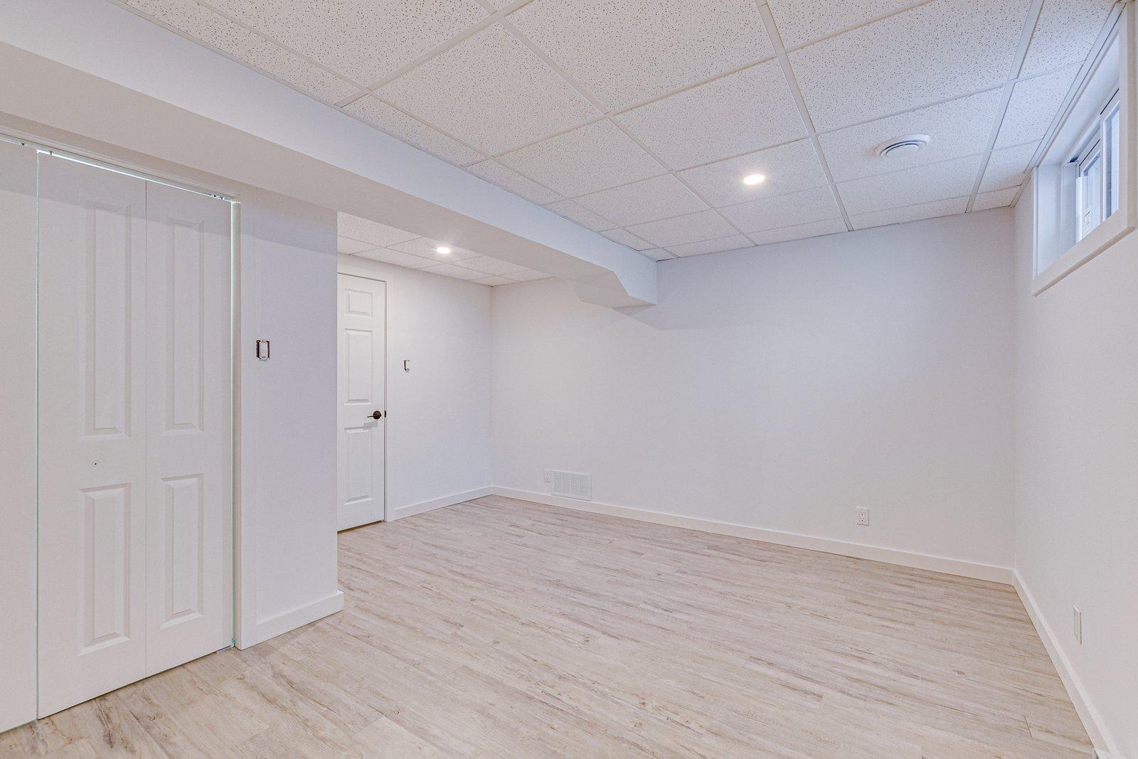 









15


Rue de la Baie

,
Val-des-Monts,




QC
J8N5A8

