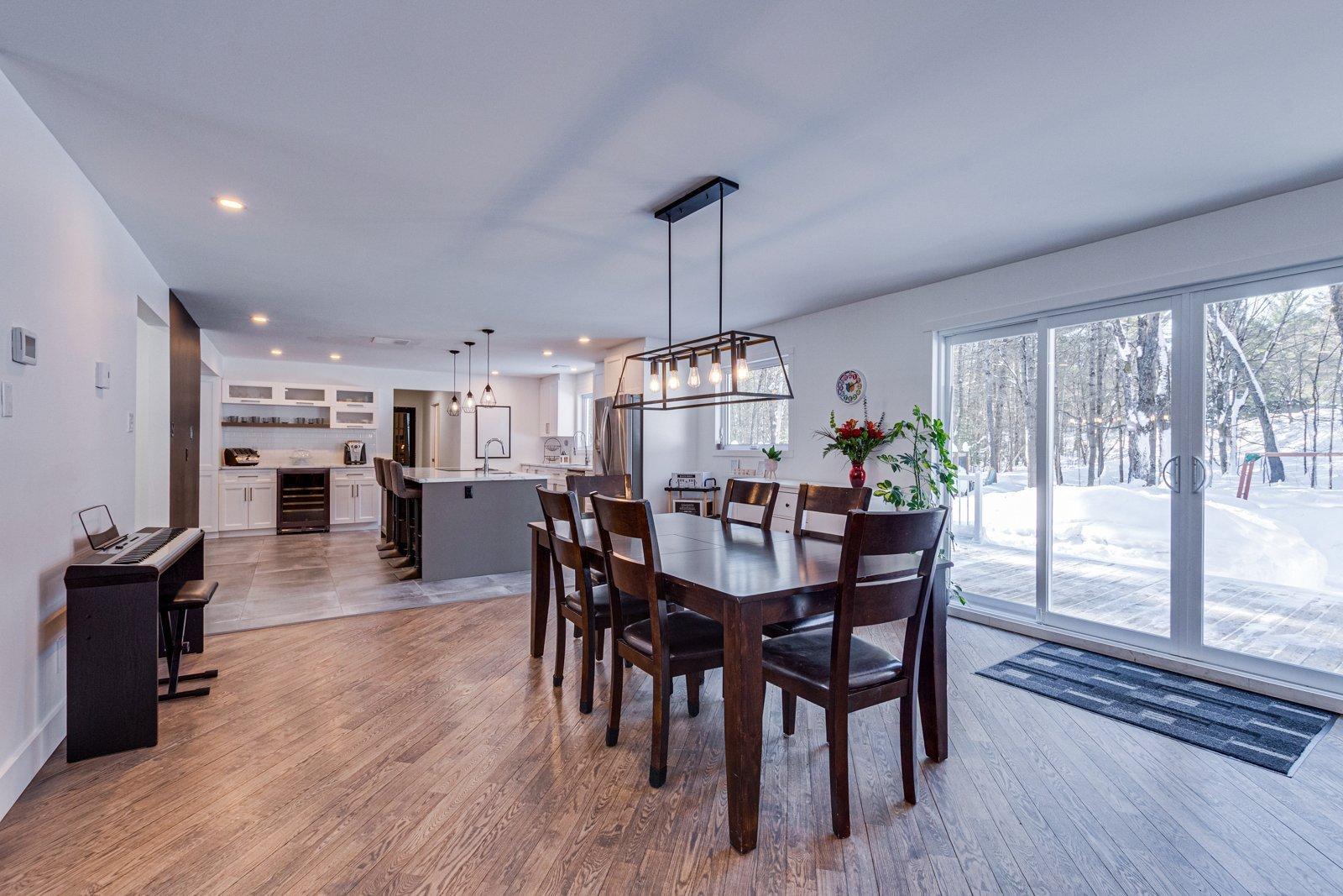 









15


Rue de la Baie

,
Val-des-Monts,




QC
J8N5A8

