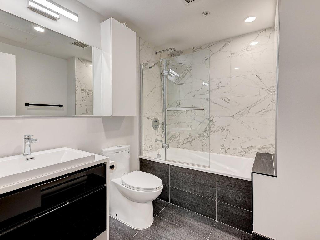 









1188


Rue St-Antoine O.

, 304,
Montréal (Ville-Marie),




QC
H3C1B4

