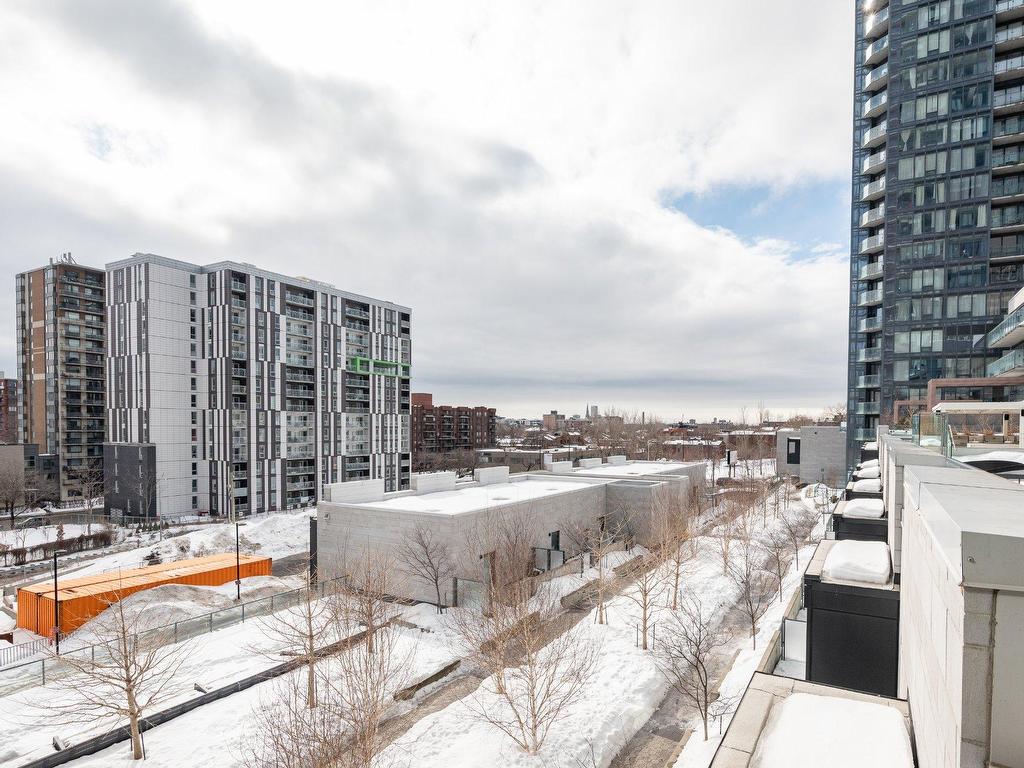 









1188


Rue St-Antoine O.

, 304,
Montréal (Ville-Marie),




QC
H3C1B4

