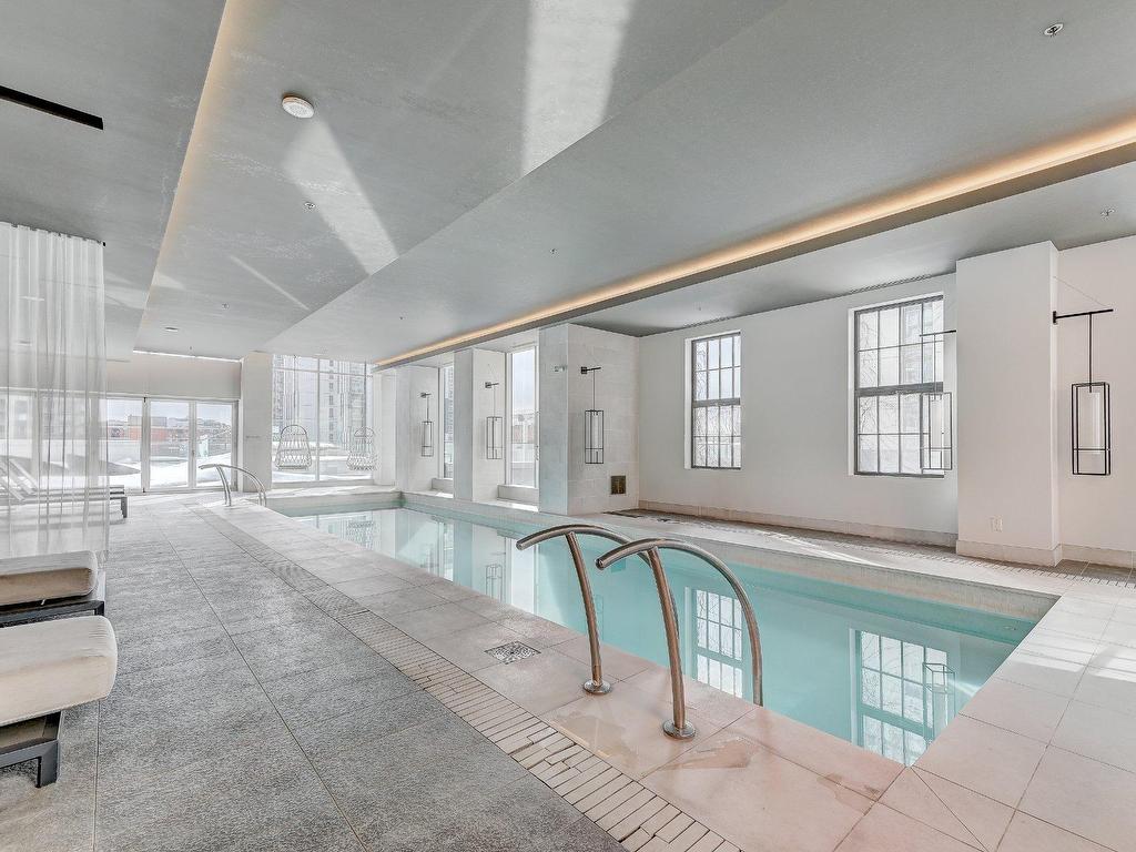 









1188


Rue St-Antoine O.

, 304,
Montréal (Ville-Marie),




QC
H3C1B4

