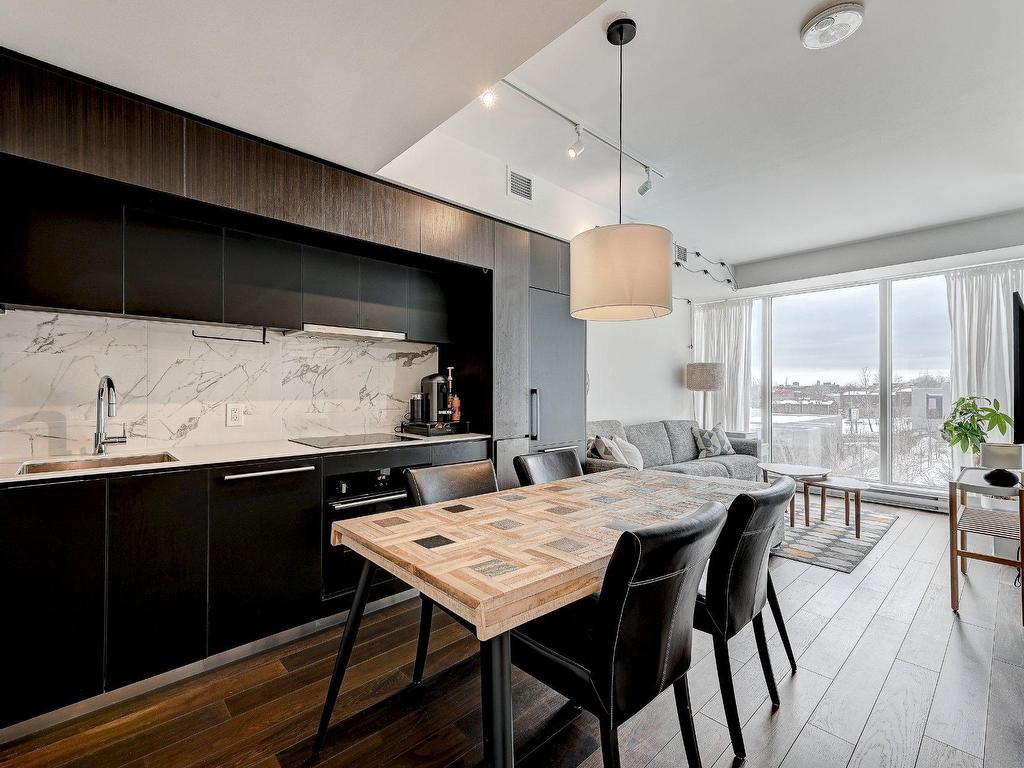 









1188


Rue St-Antoine O.

, 304,
Montréal (Ville-Marie),




QC
H3C1B4

