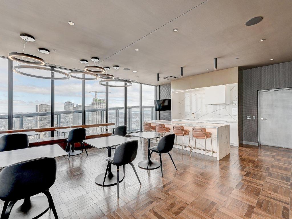 









1188


Rue St-Antoine O.

, 304,
Montréal (Ville-Marie),




QC
H3C1B4

