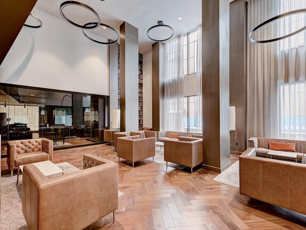 









1188


Rue St-Antoine O.

, 304,
Montréal (Ville-Marie),




QC
H3C1B4

