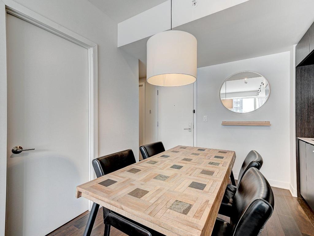 









1188


Rue St-Antoine O.

, 304,
Montréal (Ville-Marie),




QC
H3C1B4

