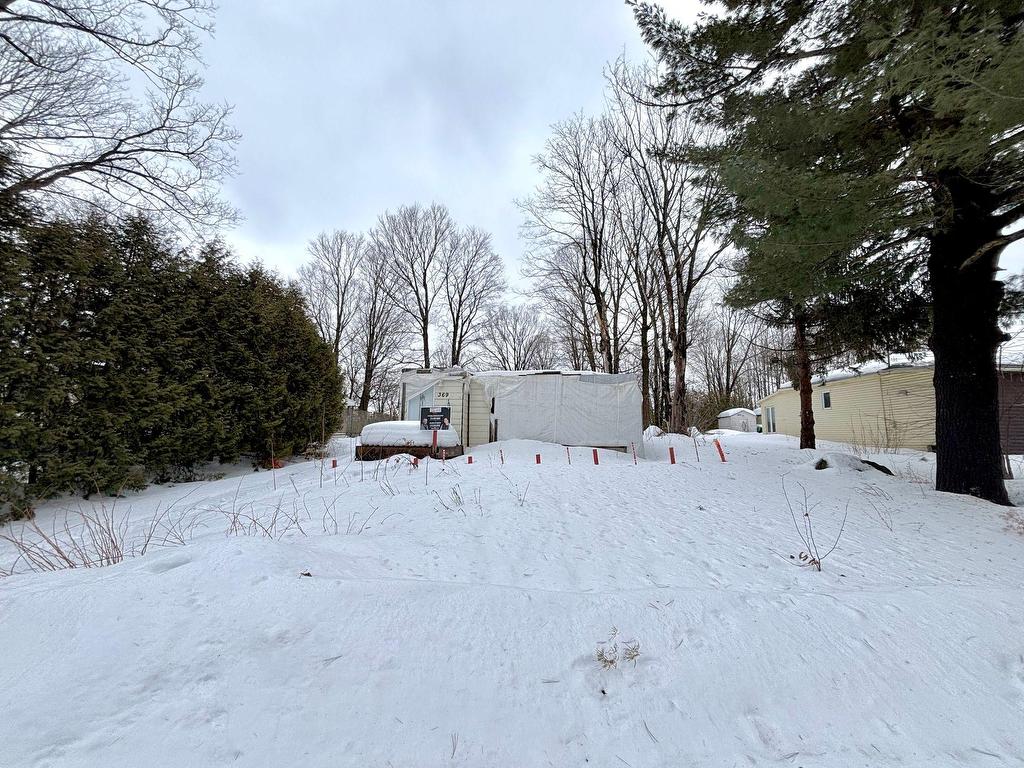 









369


Rue Lauzon

,
Sainte-Sophie,







QC
J5J2B4

