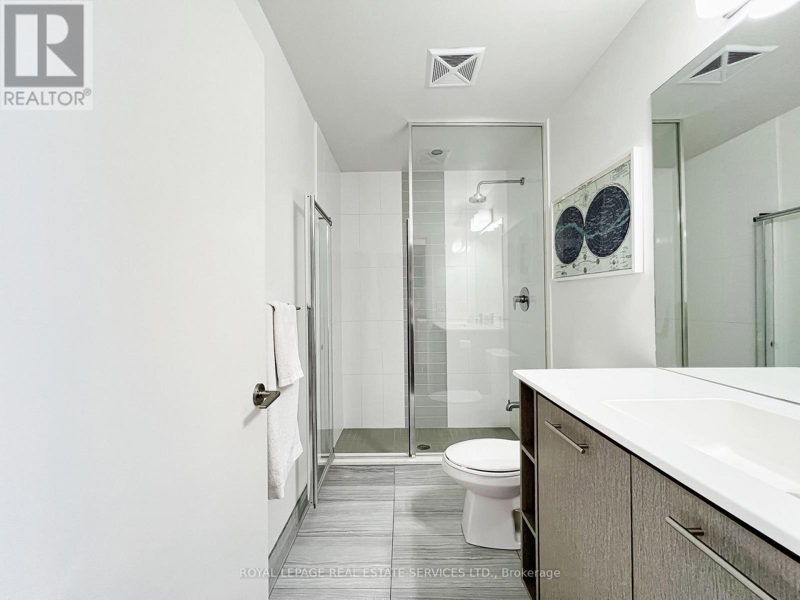 












306 - 435 RICHMOND STREET W

,
Toronto,




Ontario
M5V1X9

