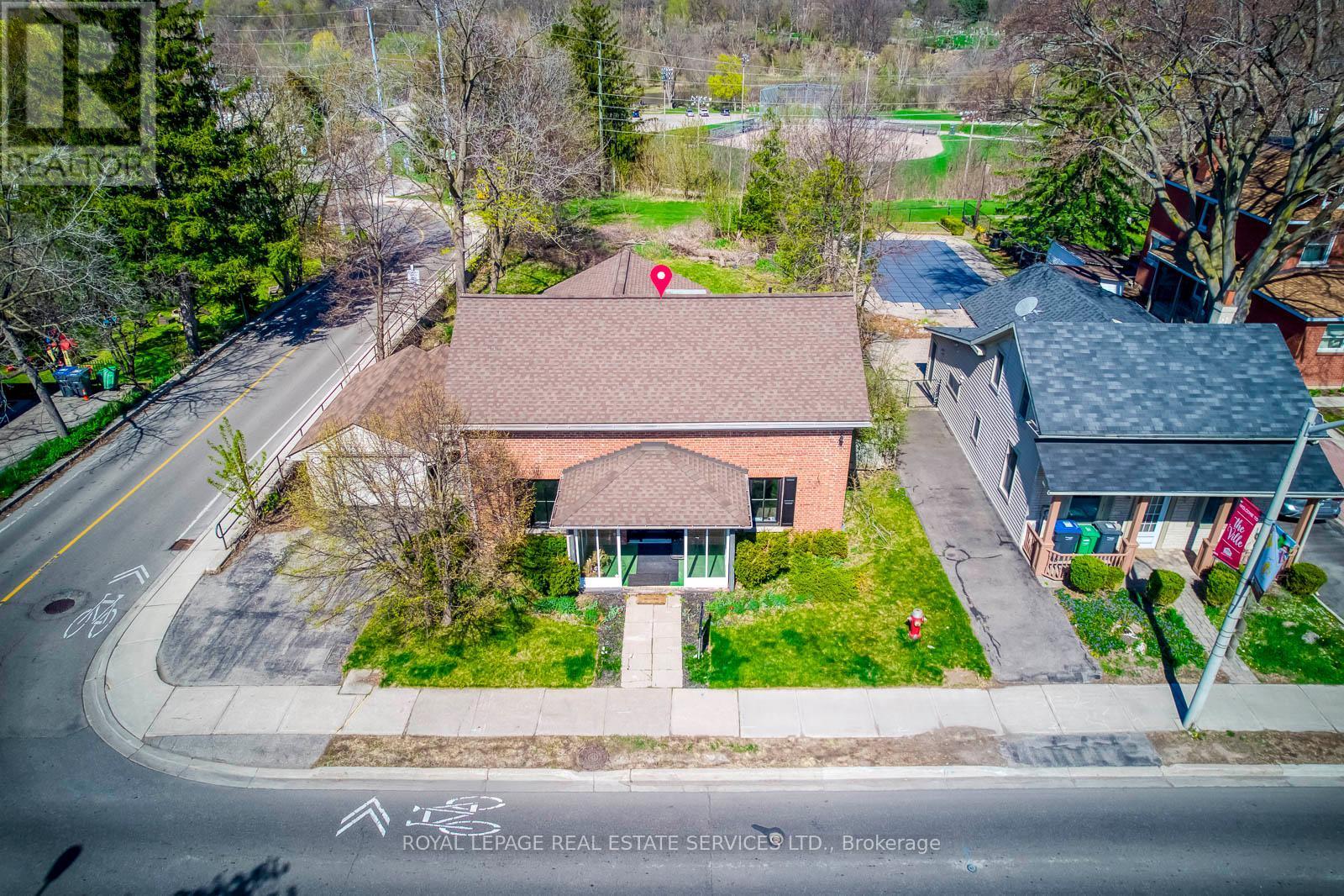 












317 QUEEN STREET S

,
Mississauga,




Ontario
L5M1M3

