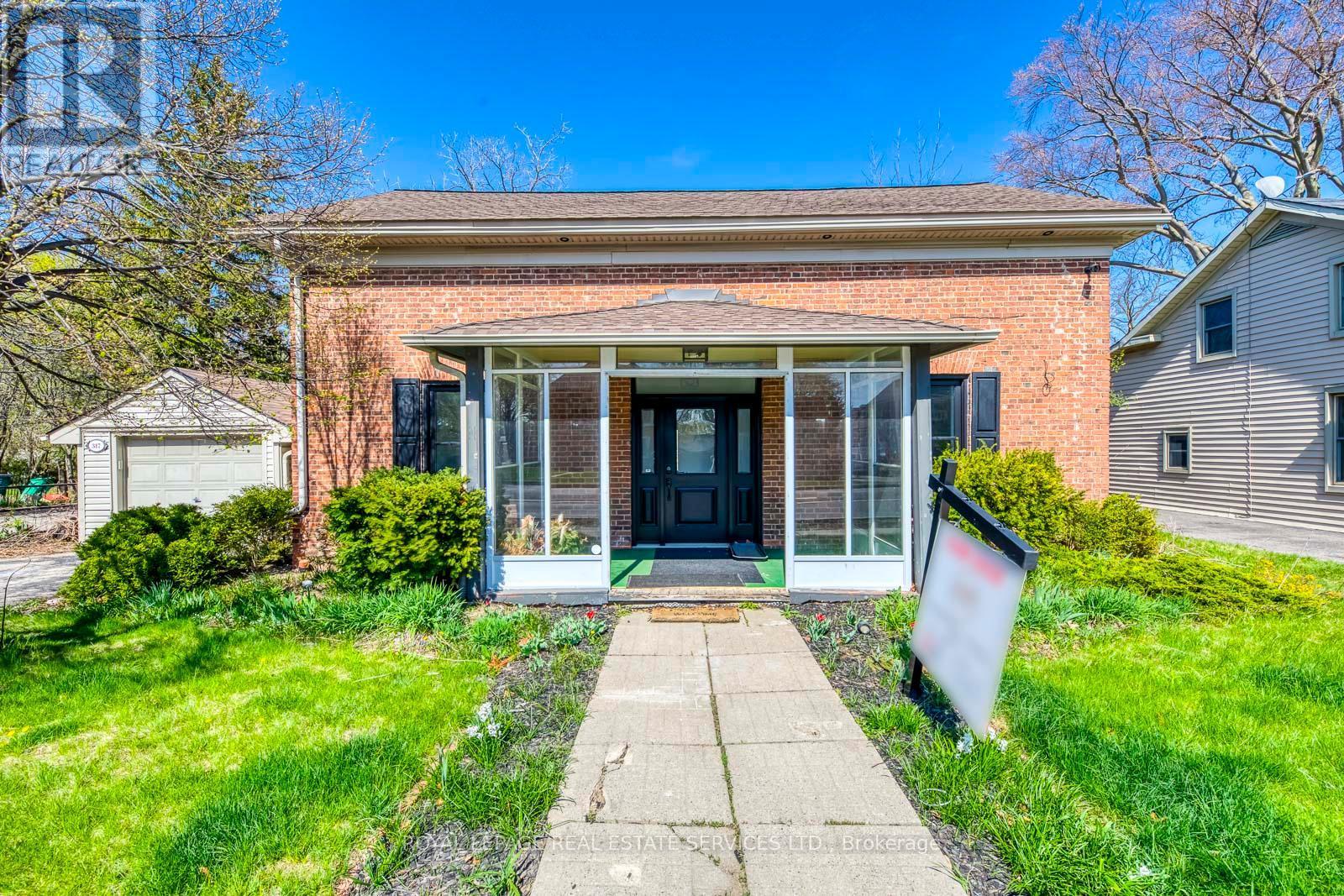 












317 QUEEN STREET S

,
Mississauga,




Ontario
L5M1M3

