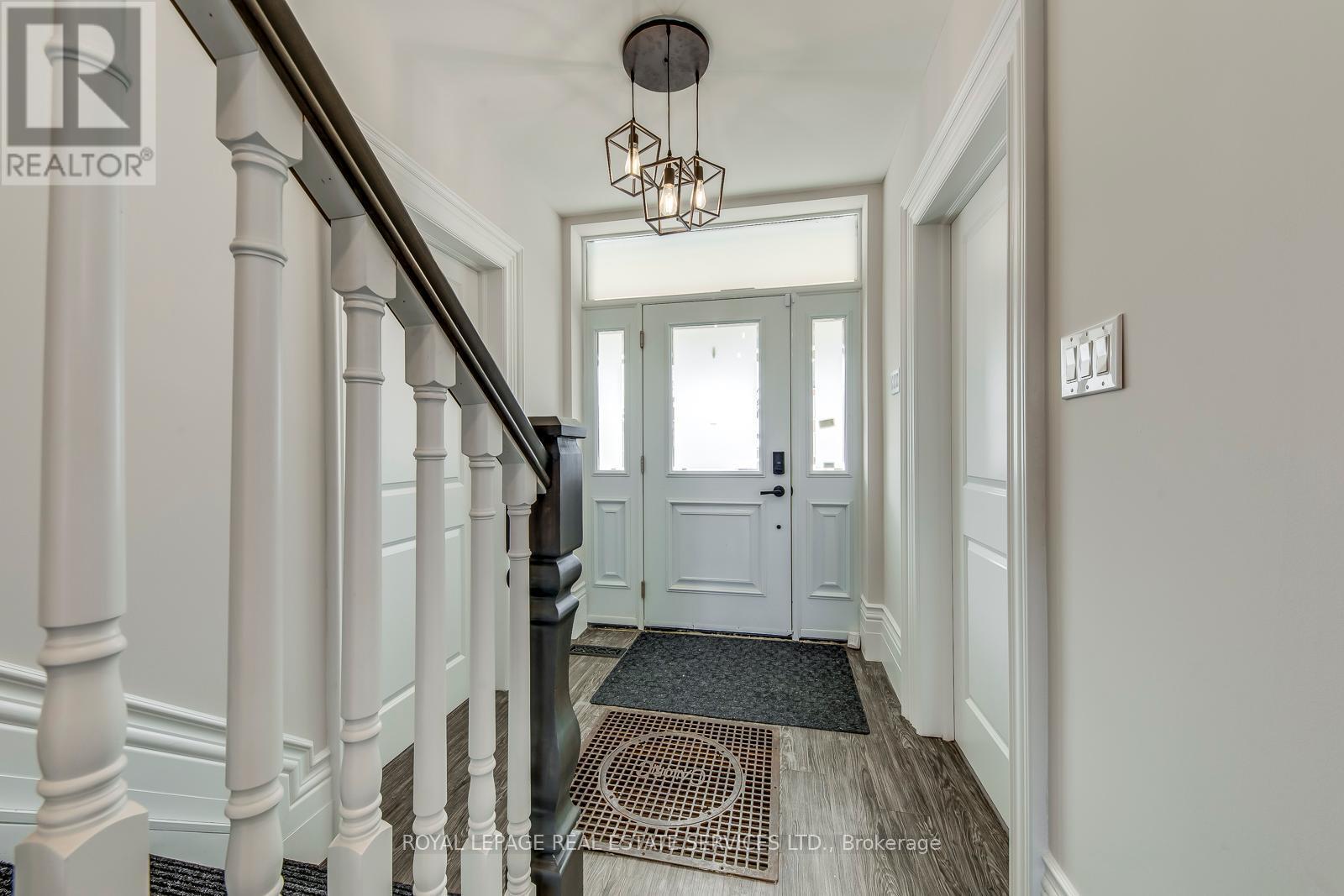 












317 QUEEN STREET S

,
Mississauga,




Ontario
L5M1M3

