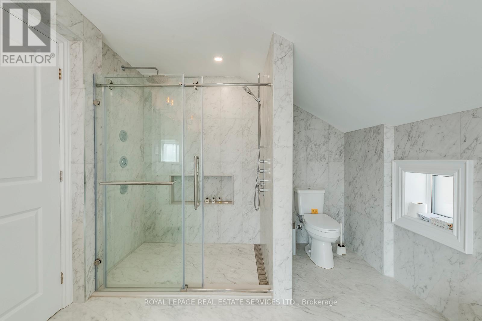 












317 QUEEN STREET S

,
Mississauga,




Ontario
L5M1M3

