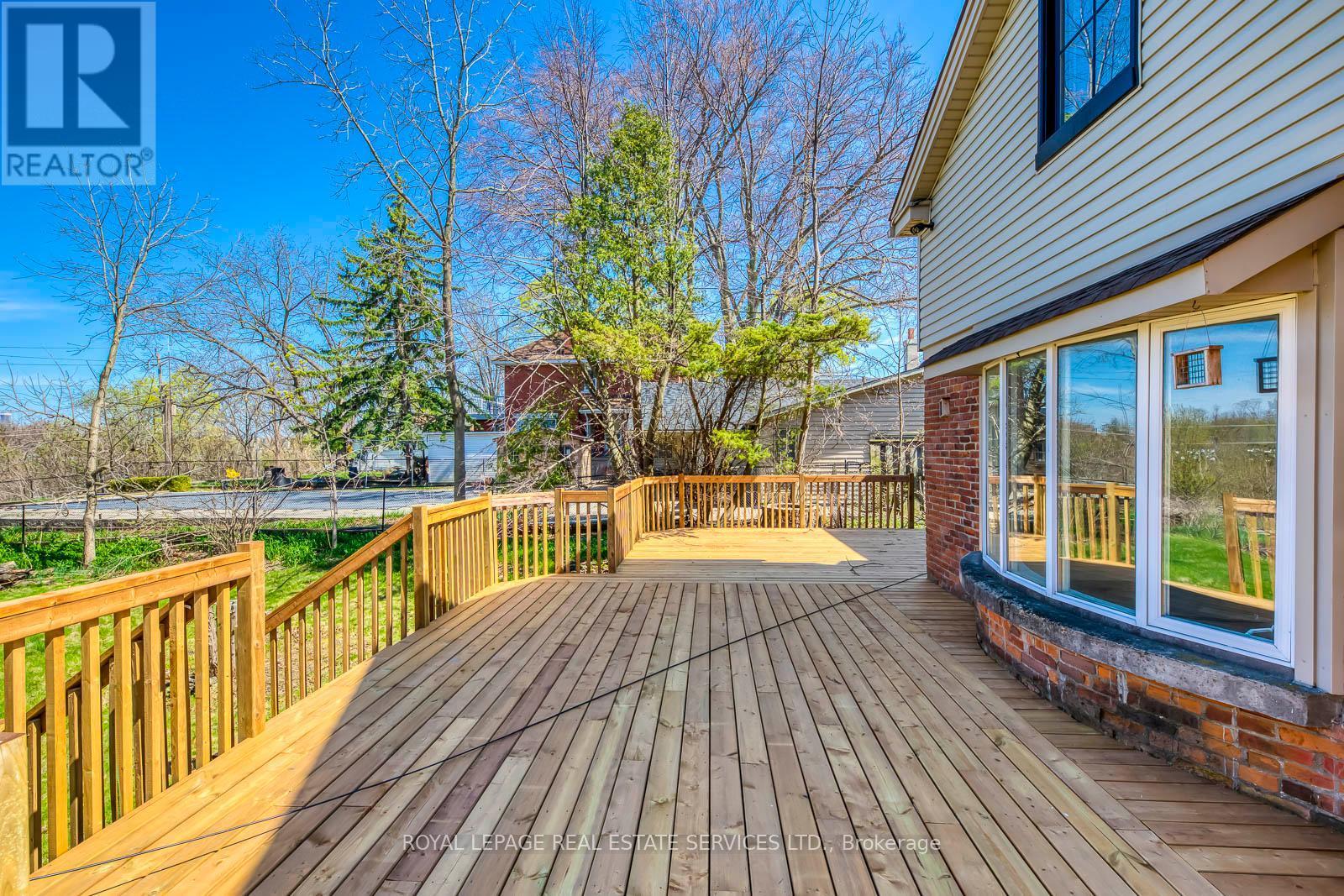 












317 QUEEN STREET S

,
Mississauga,




Ontario
L5M1M3

