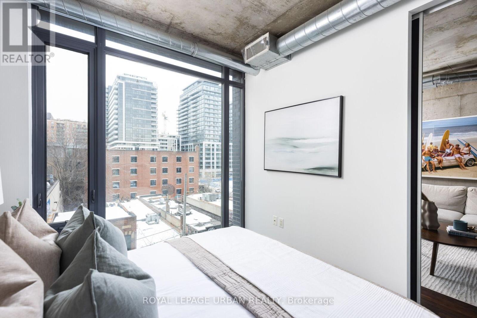 












402 - 138 PRINCESS STREET E

,
Toronto,




Ontario
M5A0B1

