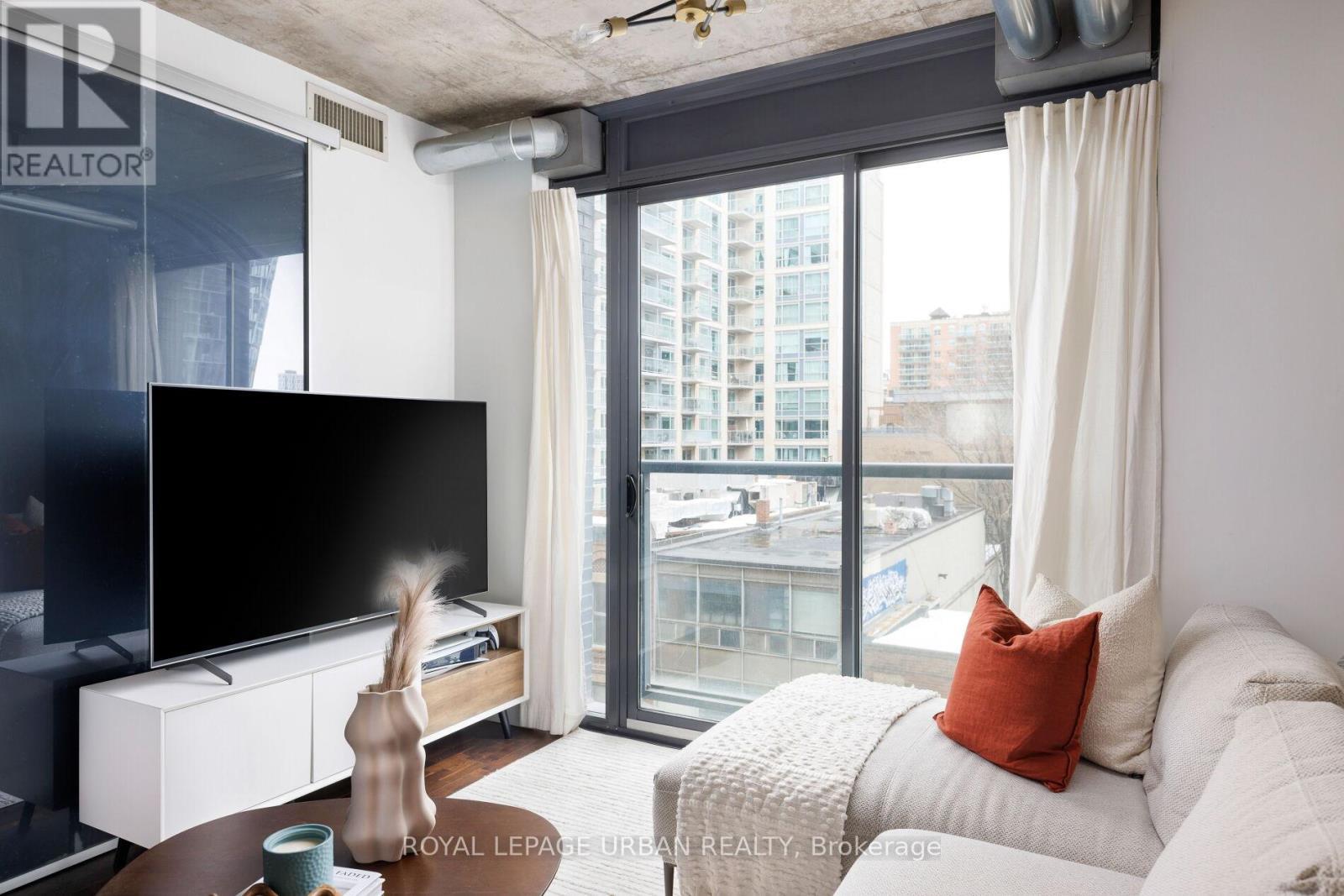 












402 - 138 PRINCESS STREET E

,
Toronto,




Ontario
M5A0B1

