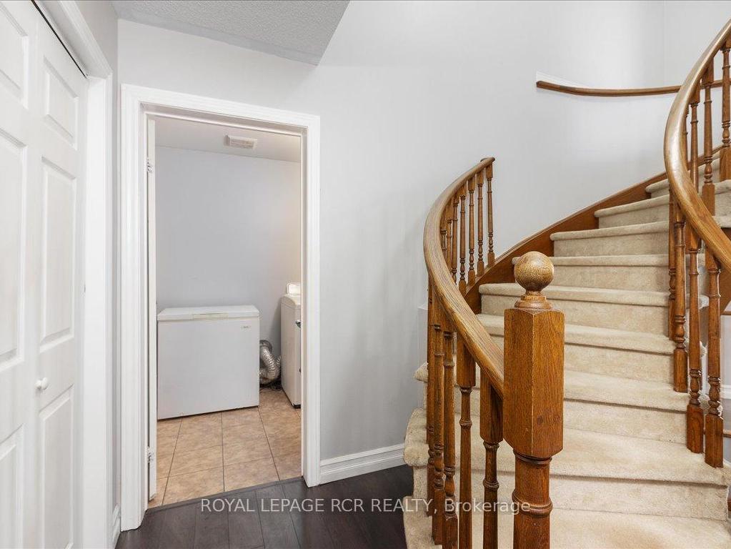 









244


Howard

Crescent,
Orangeville,




ON
L9W 4W6

