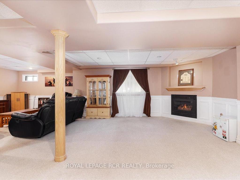 









244


Howard

Crescent,
Orangeville,




ON
L9W 4W6

