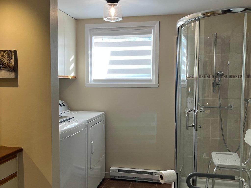 









7085


Rue P.-E.-Neveu

,
Trois-Rivières,




QC
G8Y5B5

