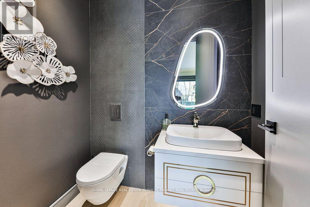 












1617 TROTWOOD AVENUE

,
Mississauga,




Ontario
L5G3Z8

