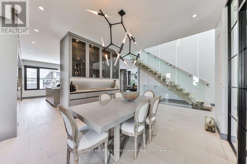 












1617 TROTWOOD AVENUE

,
Mississauga,




Ontario
L5G3Z8

