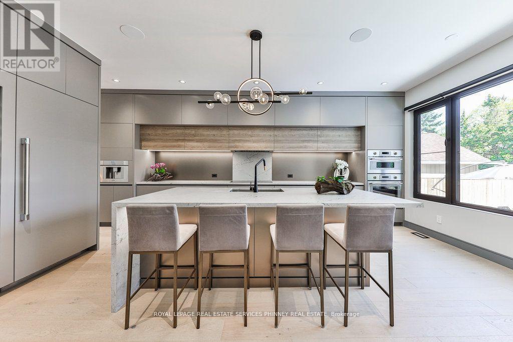 












1617 TROTWOOD AVENUE

,
Mississauga,




Ontario
L5G3Z8

