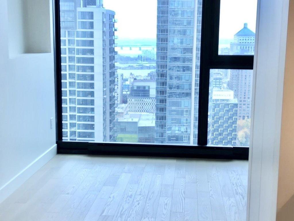 









1245


Rue De Bleury

, 3107,
Montréal (Ville-Marie),




QC
H3B0C2

