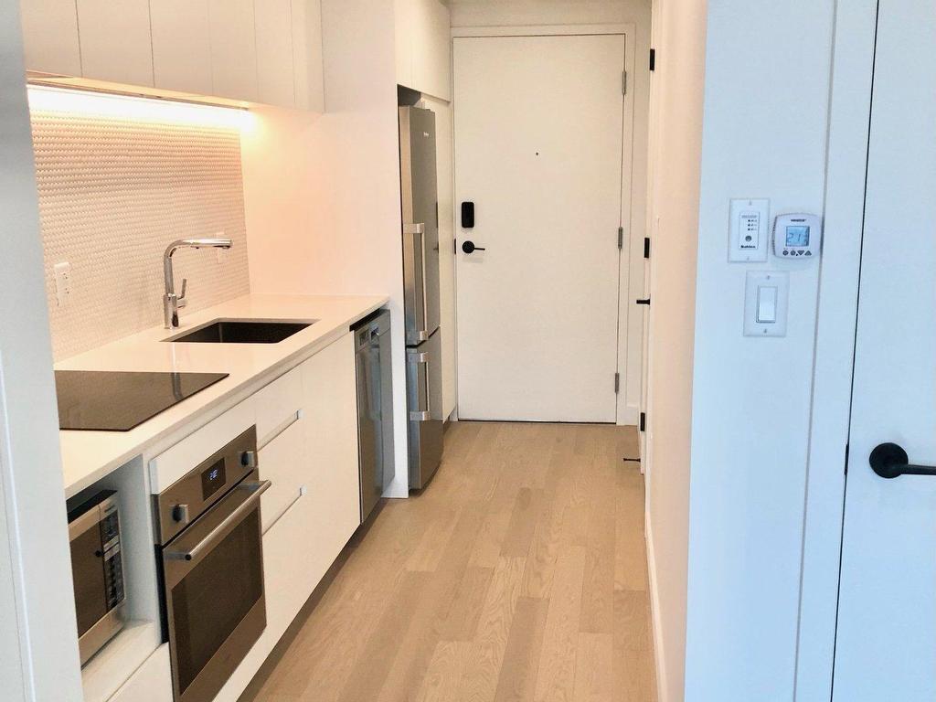 









1245


Rue De Bleury

, 3107,
Montréal (Ville-Marie),




QC
H3B0C2

