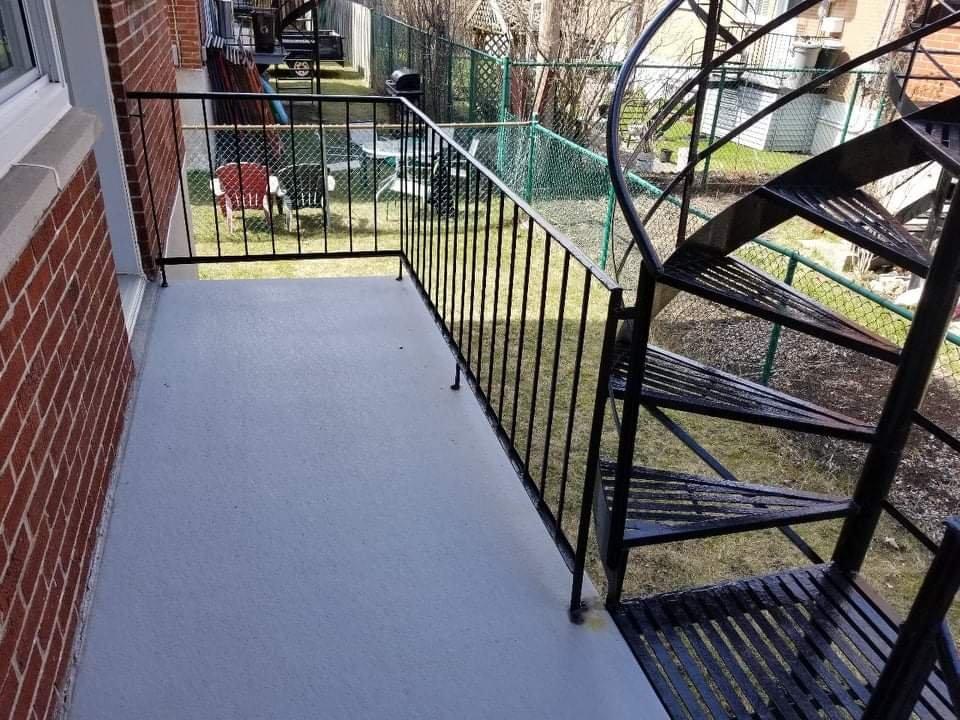 









579

 - 585


15e Avenue

,
Montréal (LaSalle),




QC
H8P2S1

