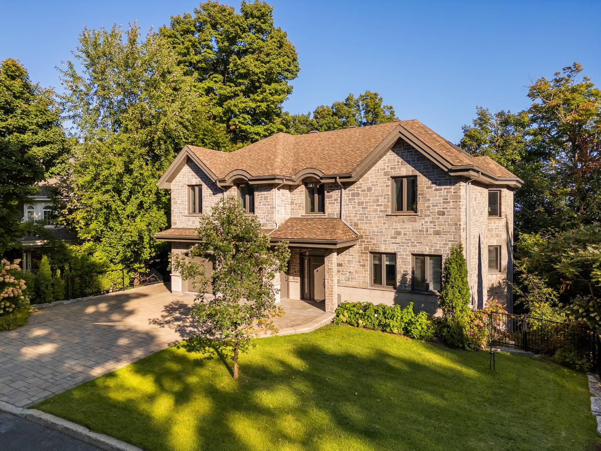 









1556


Rue des Mésanges

,
Saint-Bruno-de-Montarville,




QC
J3V6E4

