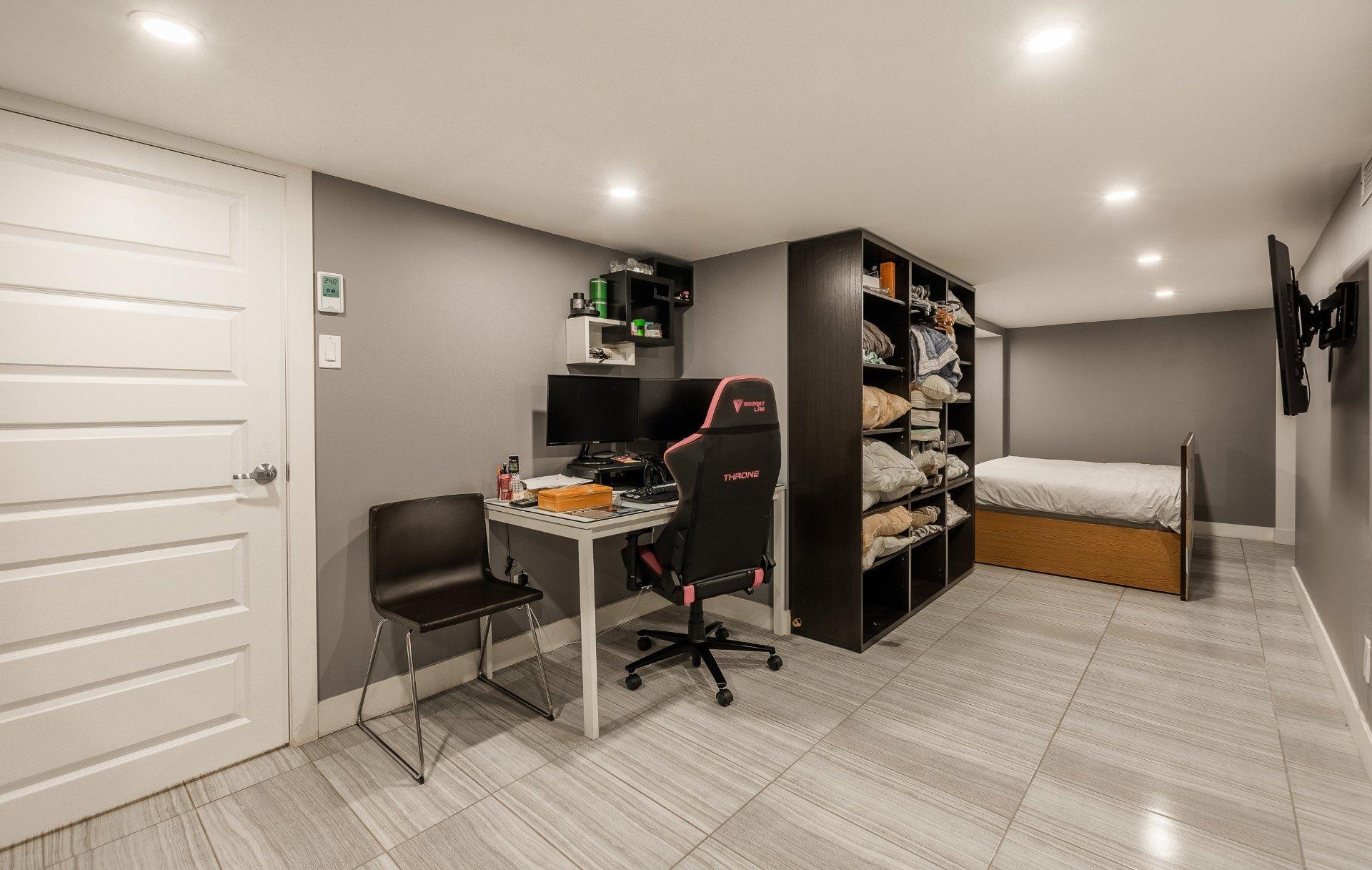 









1556


Rue des Mésanges

,
Saint-Bruno-de-Montarville,




QC
J3V6E4


