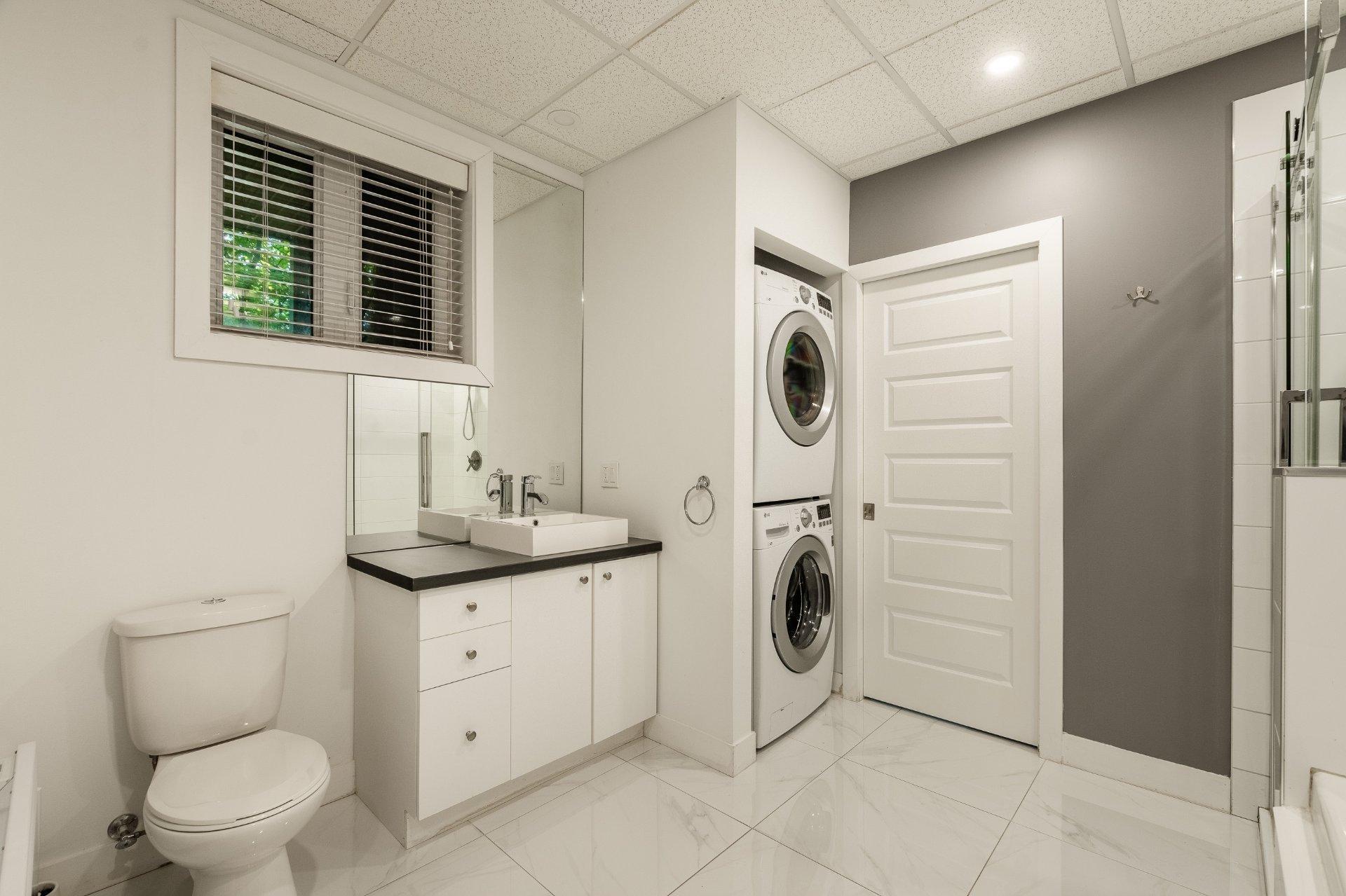 









1556


Rue des Mésanges

,
Saint-Bruno-de-Montarville,




QC
J3V6E4

