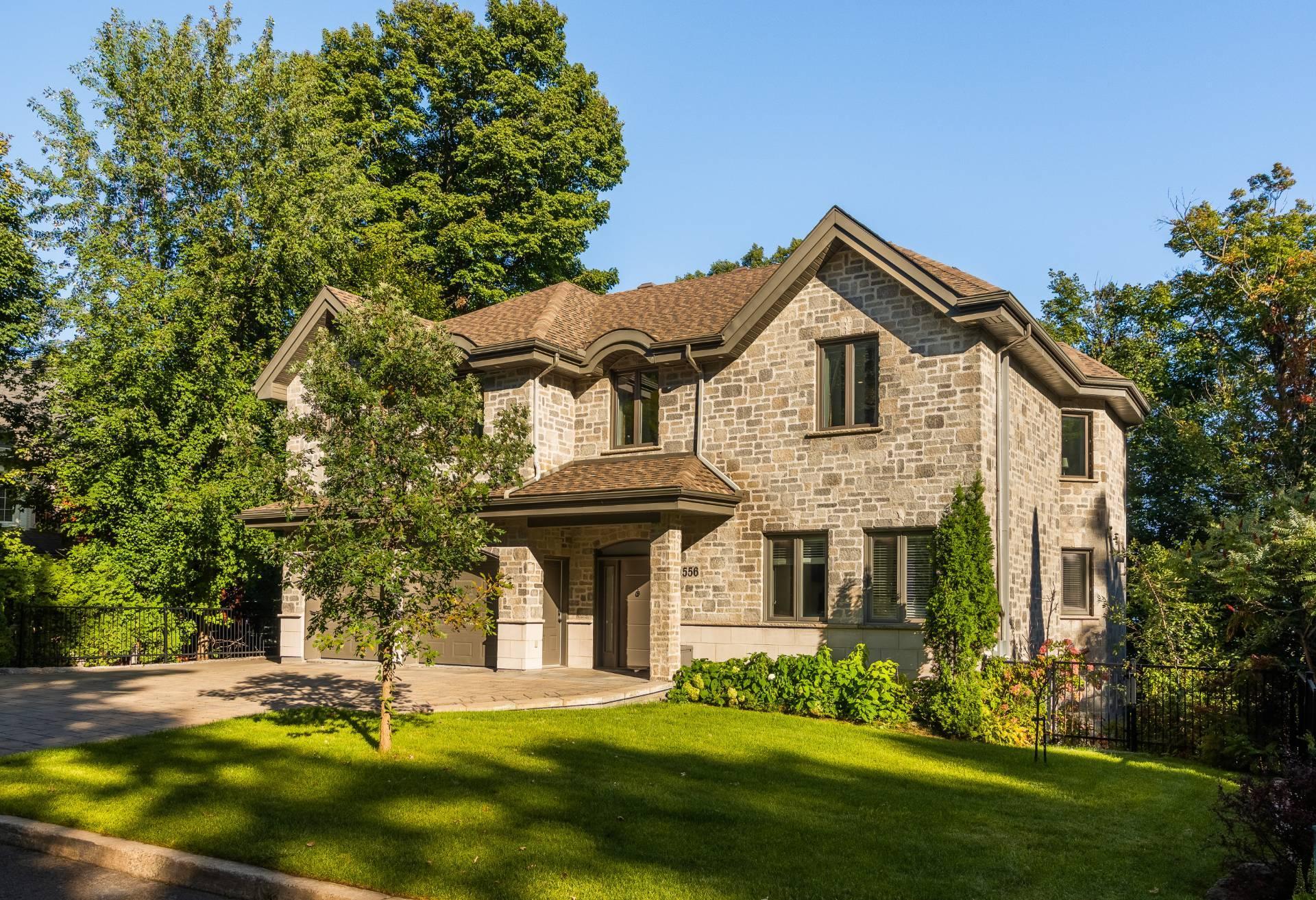 









1556


Rue des Mésanges

,
Saint-Bruno-de-Montarville,




QC
J3V6E4

