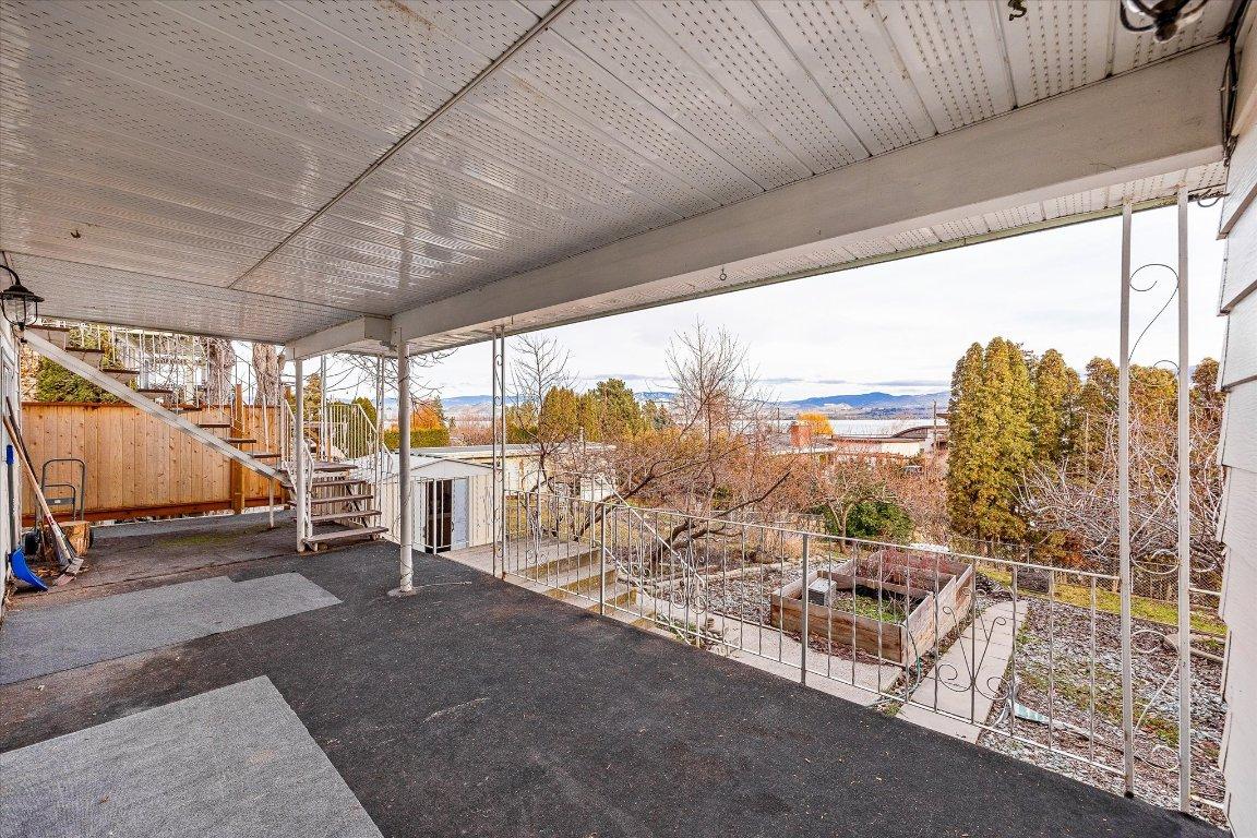 









2741


Benedick

Road,
West Kelowna,




BC
V1Z 1V1

