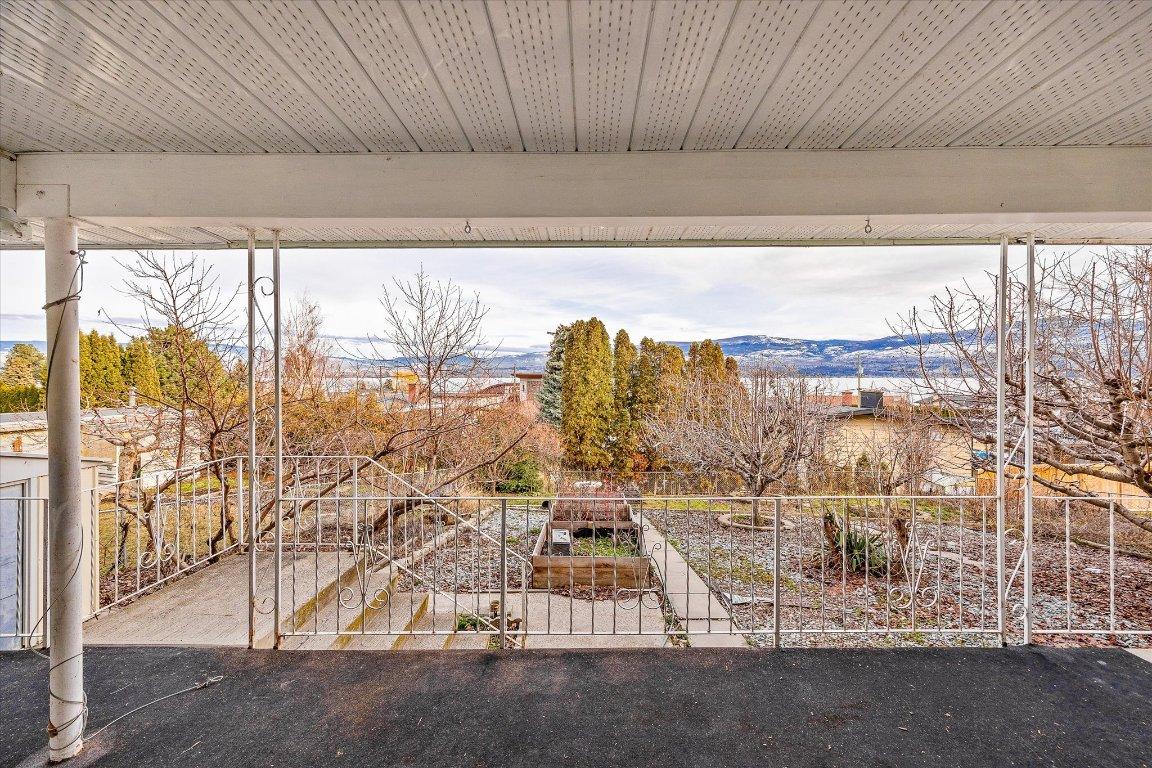 









2741


Benedick

Road,
West Kelowna,




BC
V1Z 1V1


