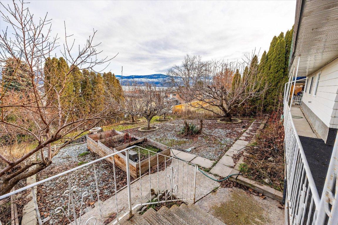 









2741


Benedick

Road,
West Kelowna,




BC
V1Z 1V1

