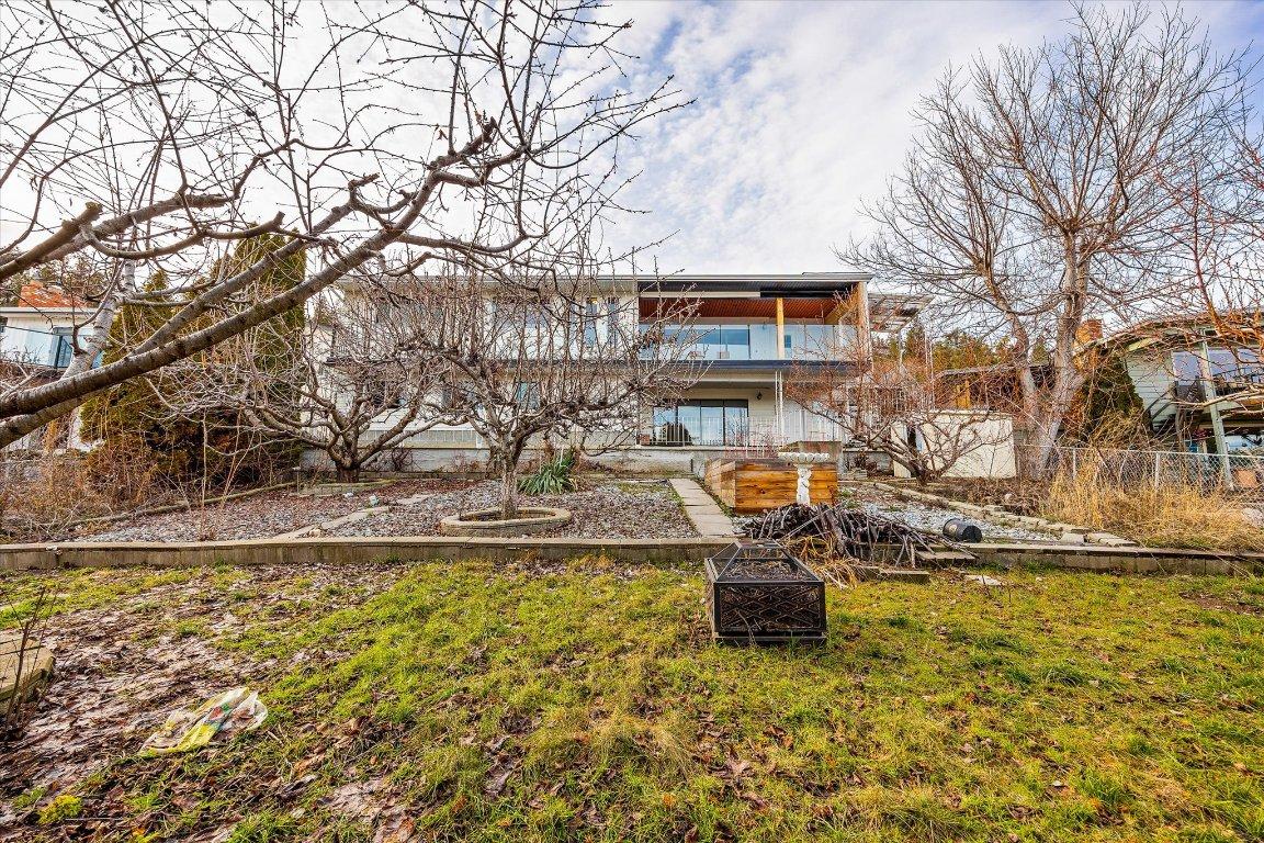 









2741


Benedick

Road,
West Kelowna,




BC
V1Z 1V1

