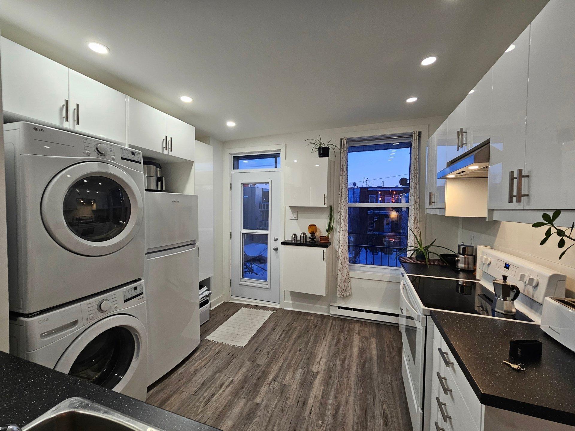 









2542


Av. De La Salle

,
Montréal (Mercier/Hochelaga-Maisonneuve),




QC
H1V2L3

