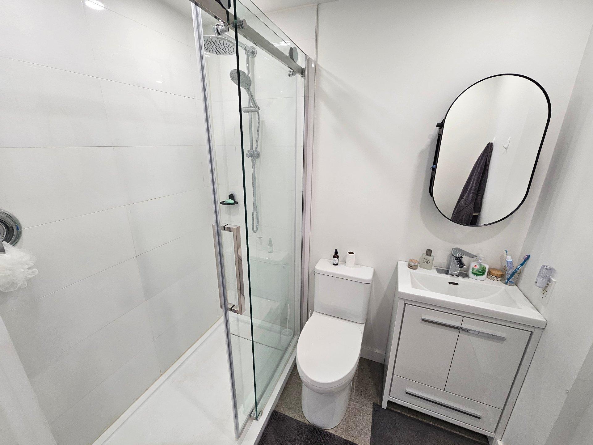 









2542


Av. De La Salle

,
Montréal (Mercier/Hochelaga-Maisonneuve),




QC
H1V2L3

