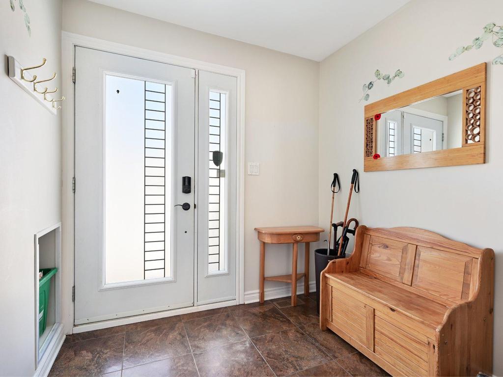 









3860


Rue Coderre

,
Longueuil (Saint-Hubert),




QC
J3Y4P6

