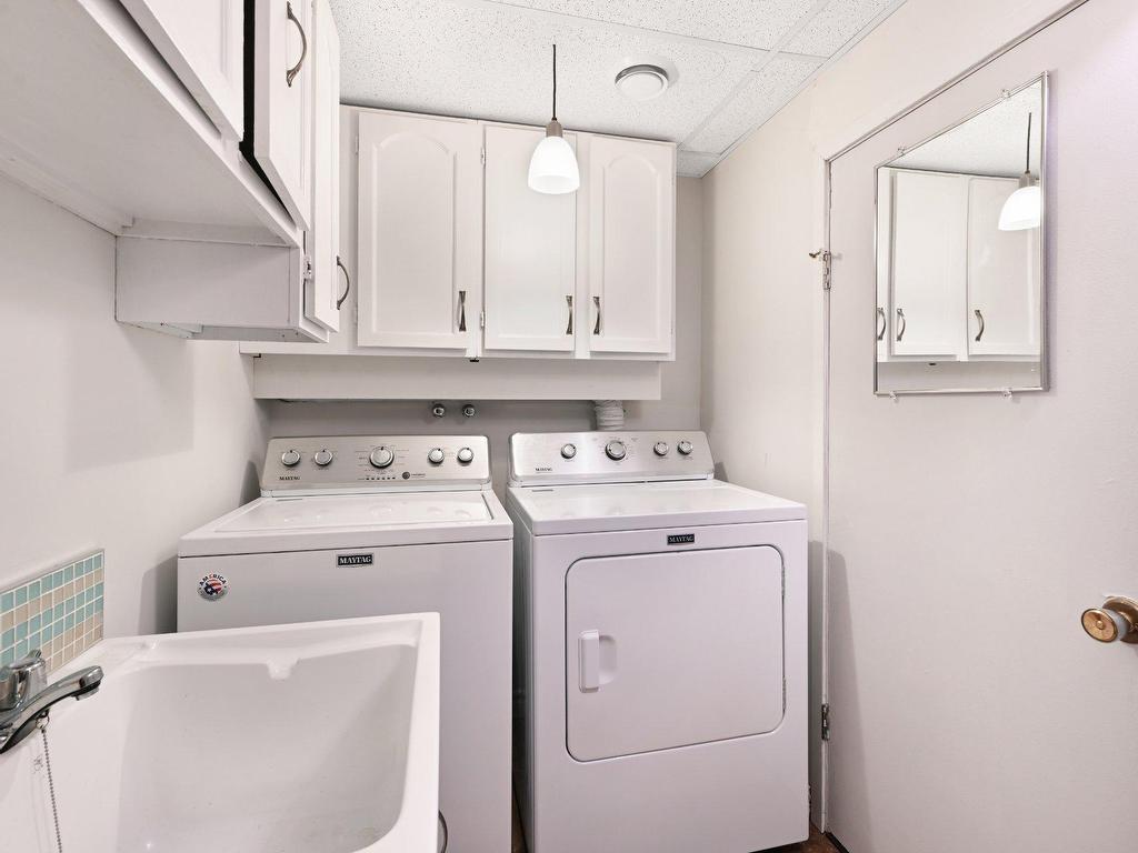 









3860


Rue Coderre

,
Longueuil (Saint-Hubert),




QC
J3Y4P6

