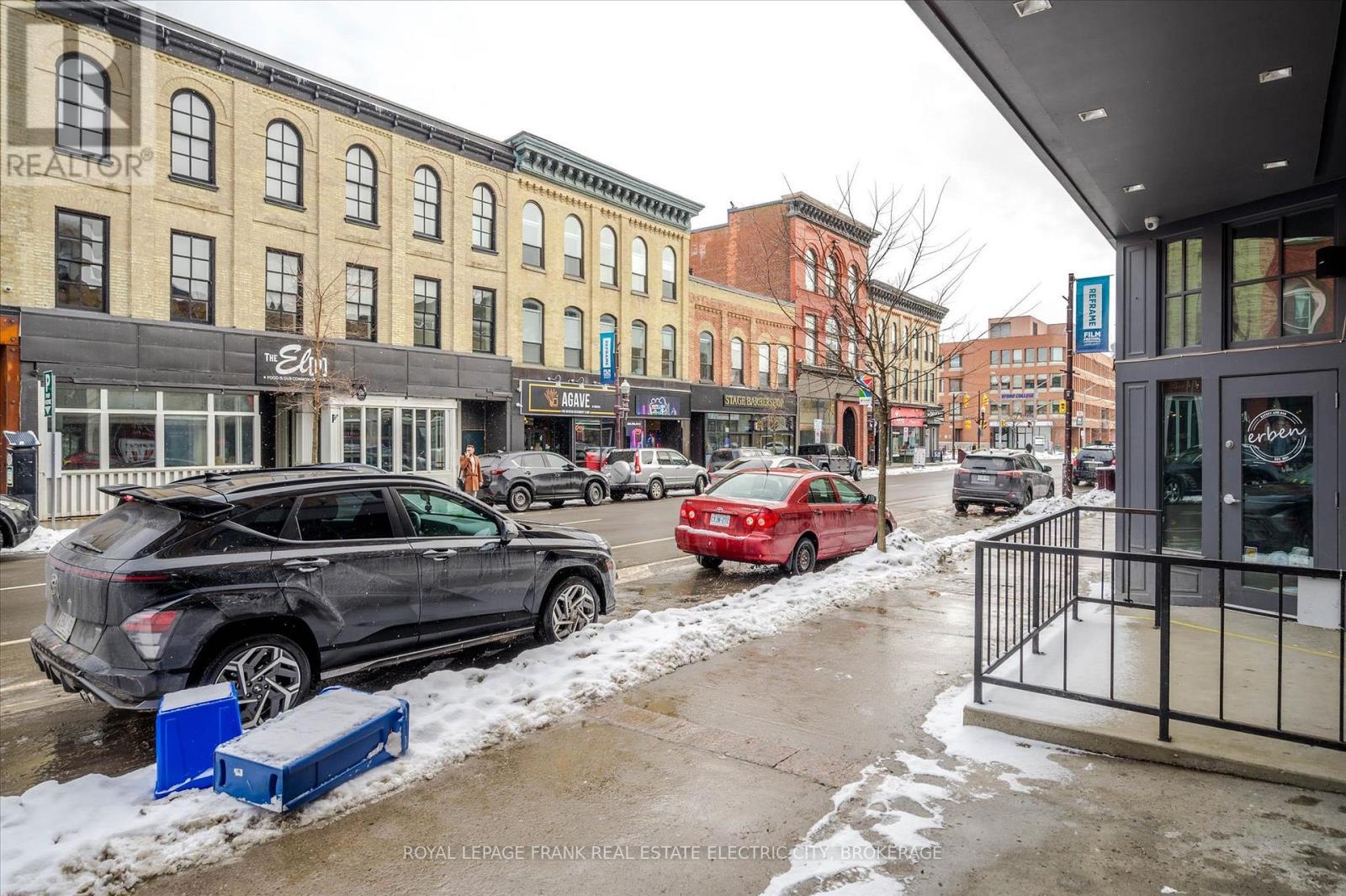 












301 - 379 GEORGE STREET N

,
Peterborough (Town Ward 3),




Ontario
K9H3R2

