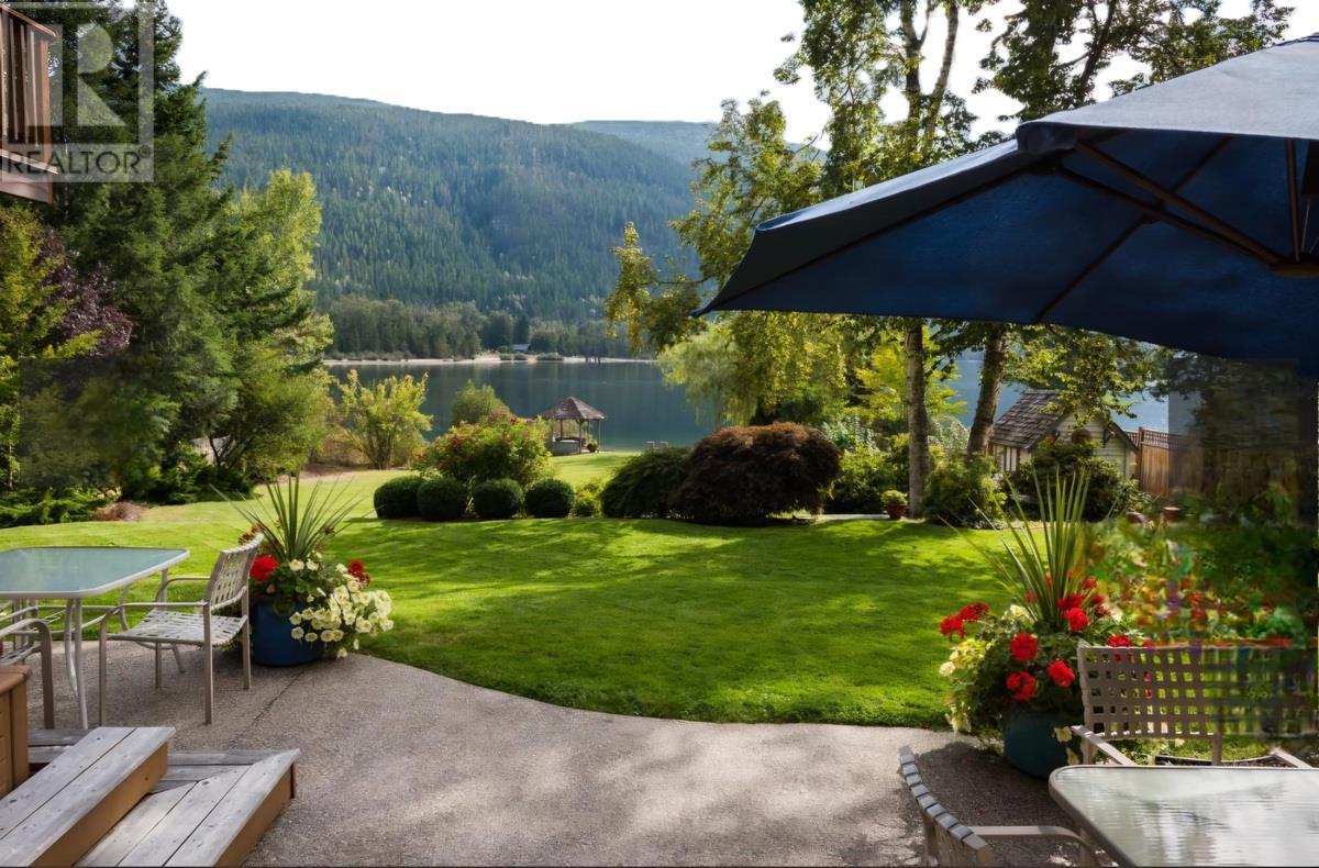 












3946 MacGregor Road

,
Nelson,




British Columbia
V1L6M8


