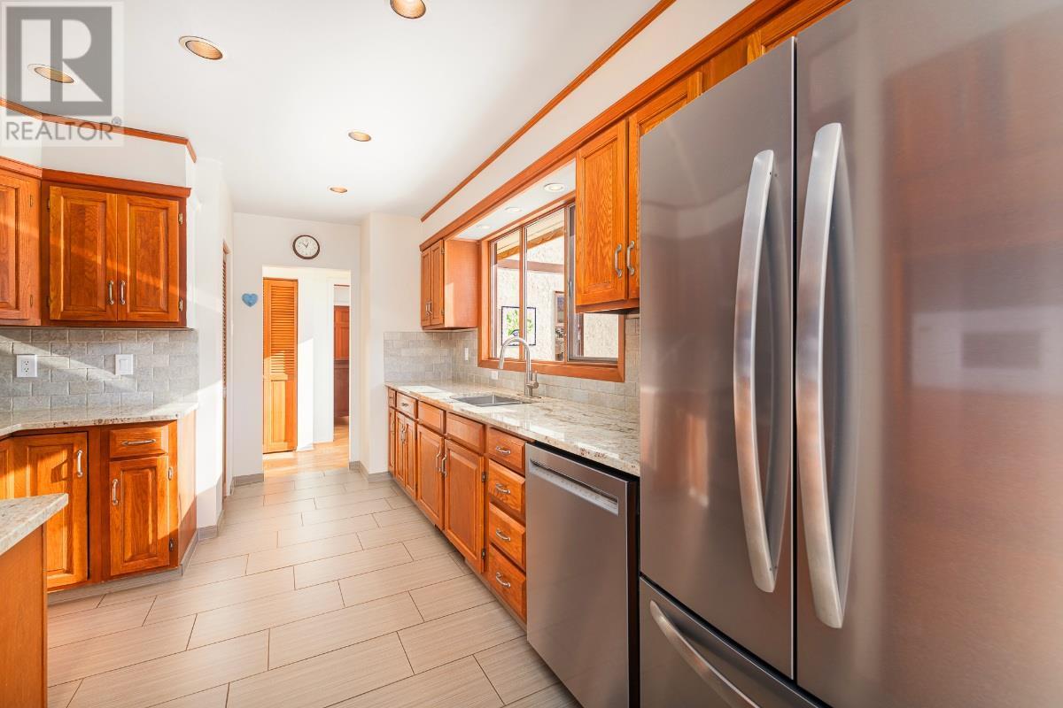 












3946 MacGregor Road

,
Nelson,




British Columbia
V1L6M8

