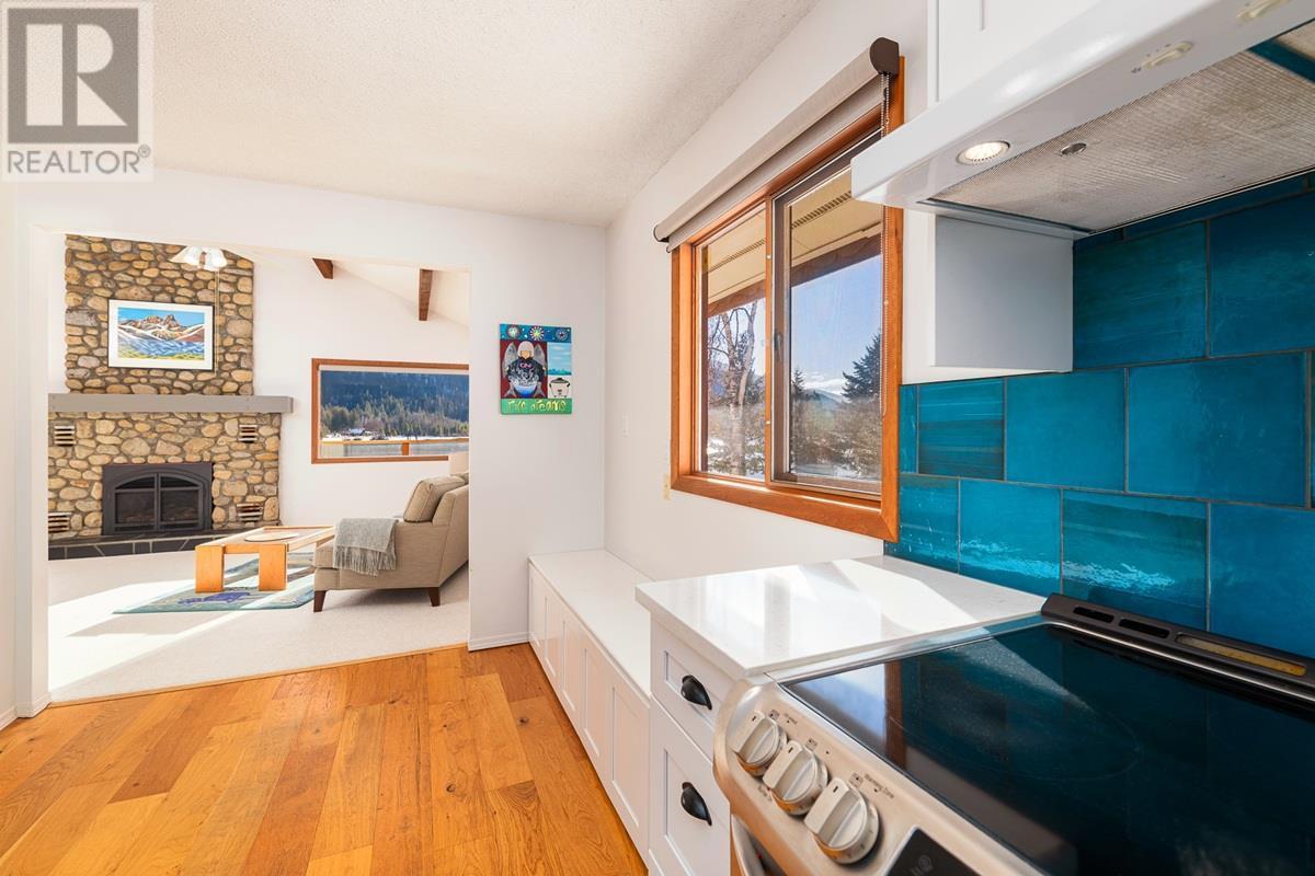 












3946 MacGregor Road

,
Nelson,




British Columbia
V1L6M8

