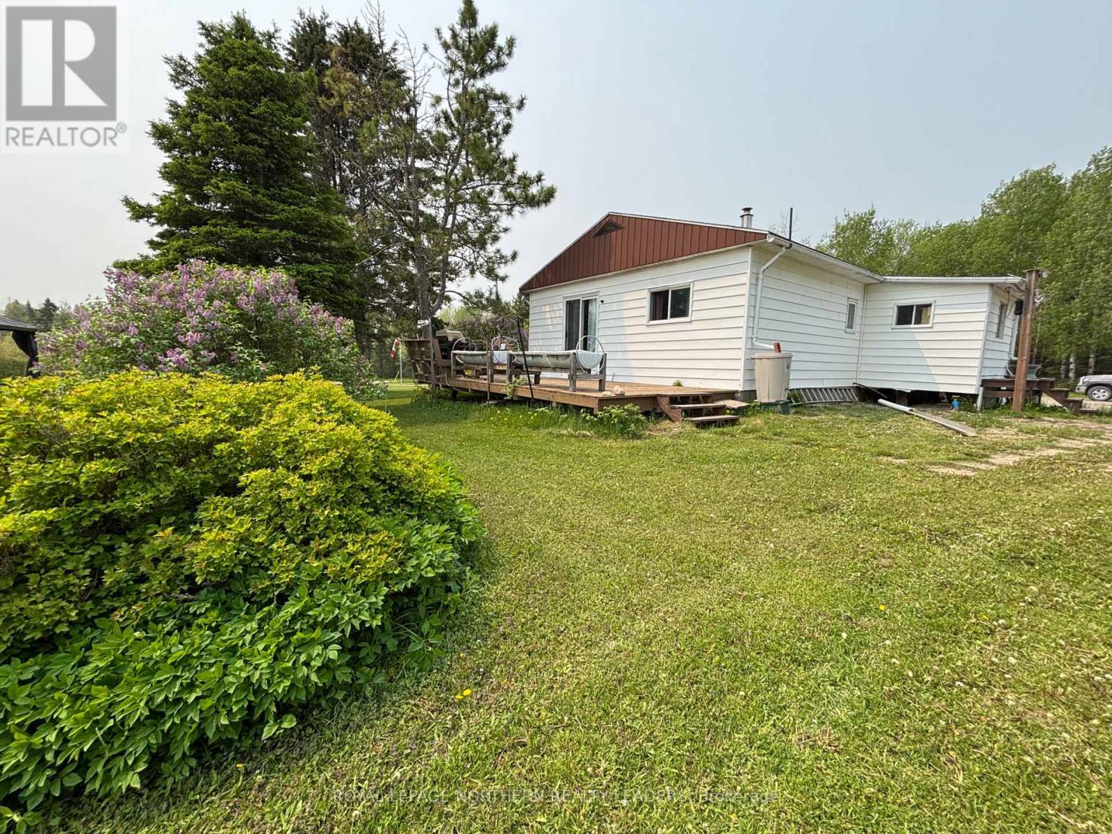 












6 HOPPER ROAD E

,
Cochrane (Cochrane Unorganized),




Ontario
P0L1C0

